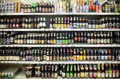 上線三個(gè)月客單價(jià)飆升三成，傳統(tǒng)批發(fā)市場里的小酒鋪如何逆襲成為行業(yè)黑馬？